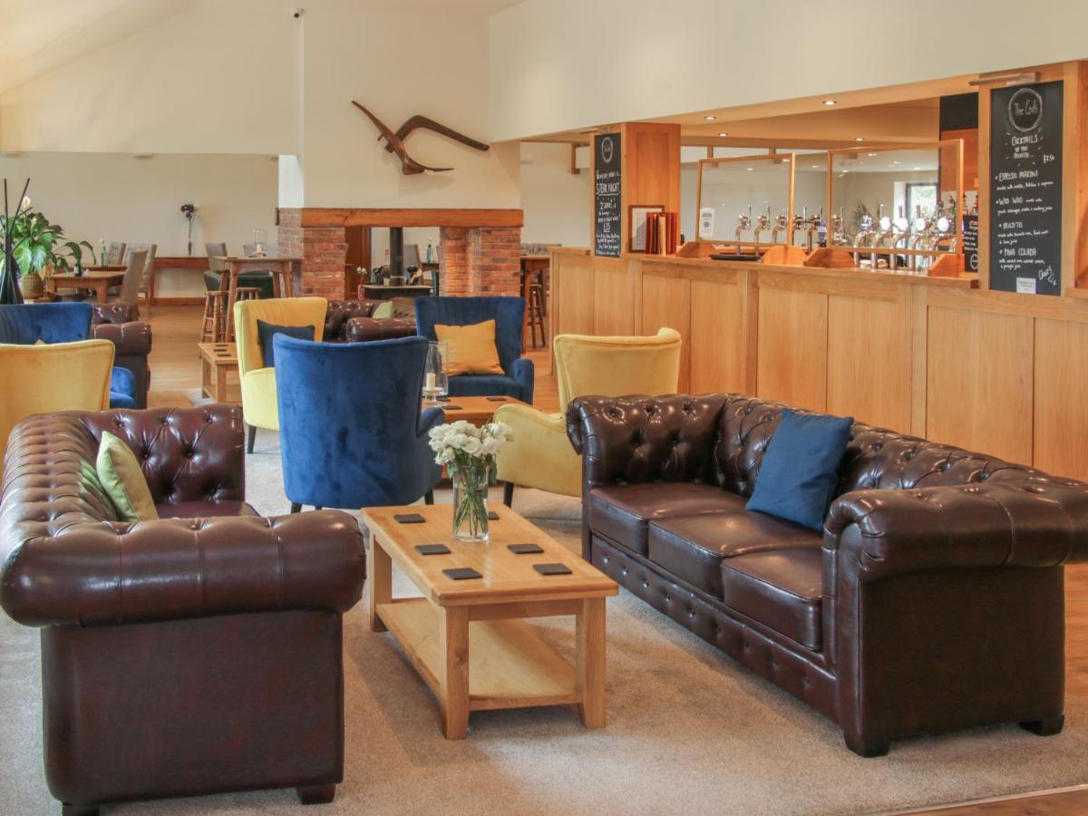 Oak Lodge Hadnall Extérieur photo